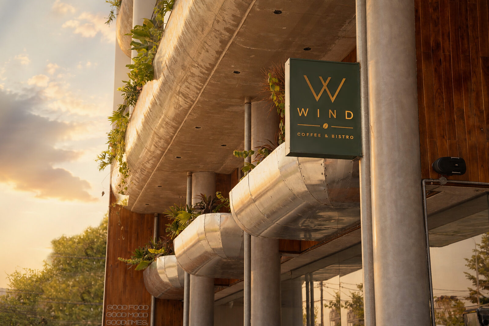 Ưu đãi khai trương Wind Coffee & Bistro Đà Nẵng